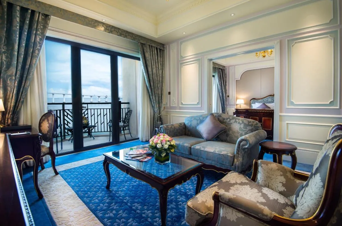 Image 1 of Legend Palace Hotel