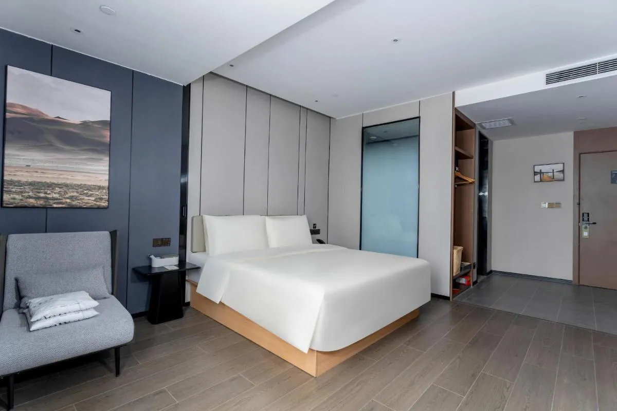 Image 2 of Atour X Hotel Zhuhai Gongbei Port High Speed Railway Station