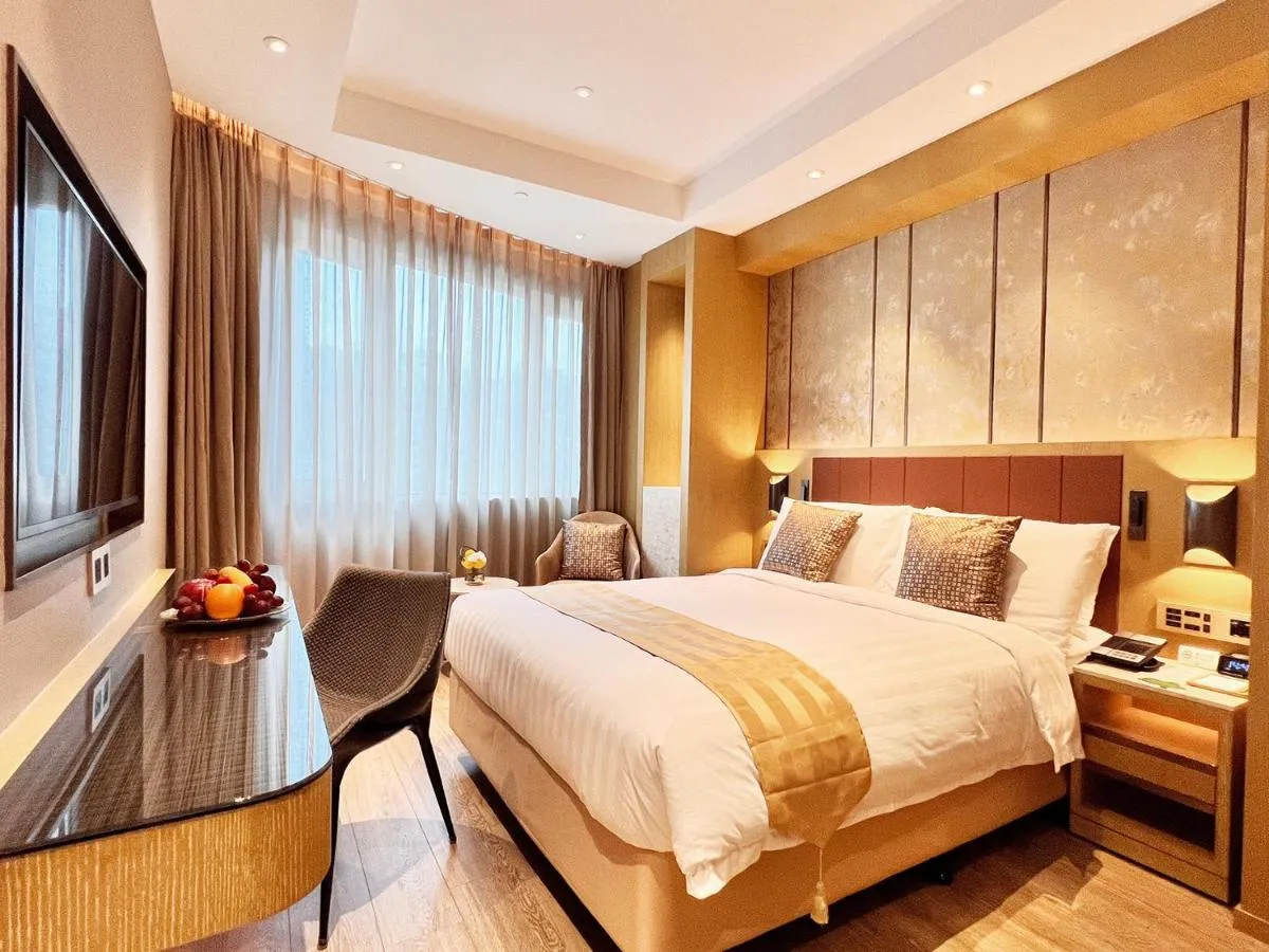 Image 3 of Grand Dragon Hotel