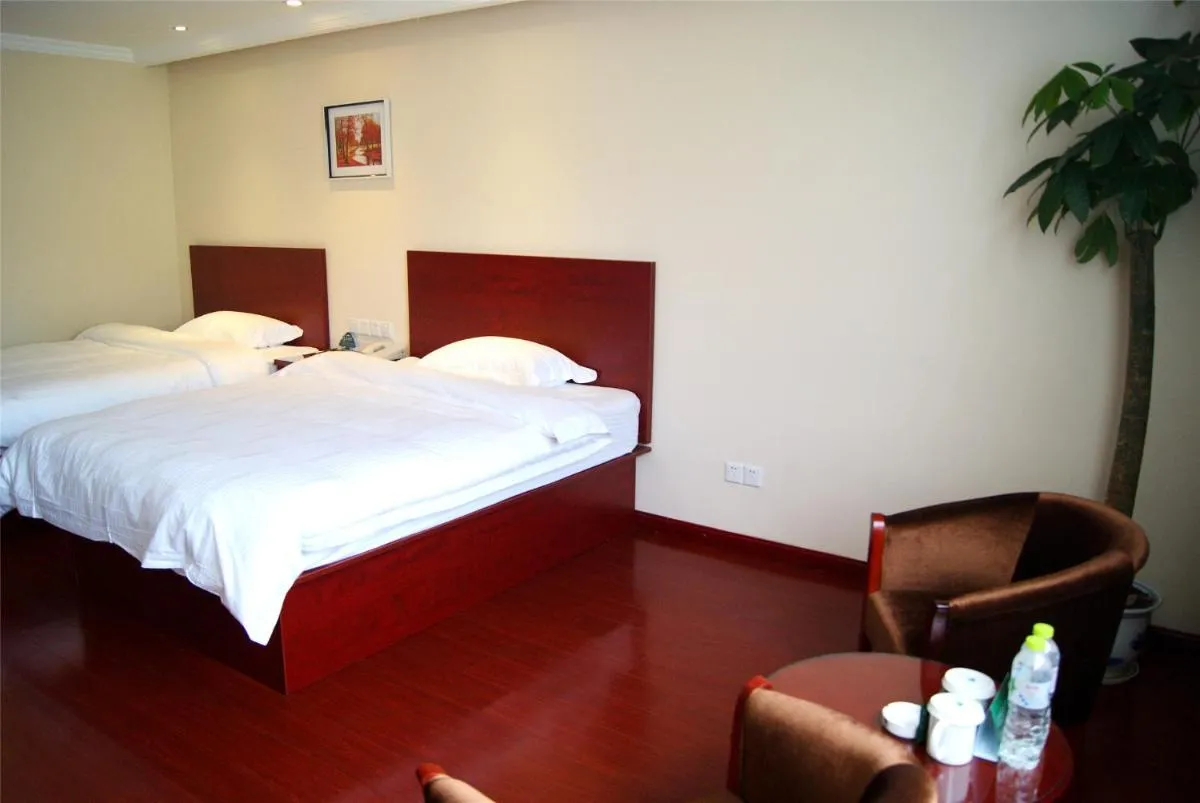 Image 5 of GreenTree Inn Zhuhai Mingzhu Station Express Hotel