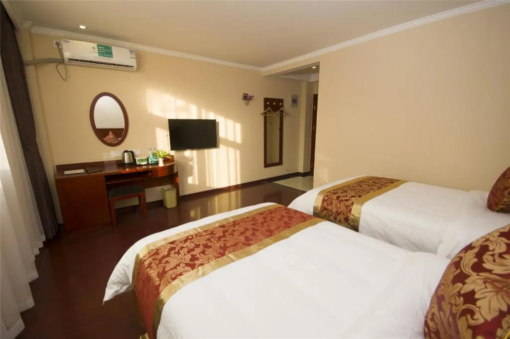 Image of GreenTree Inn Zhuhai Mingzhu Station Express Hotel