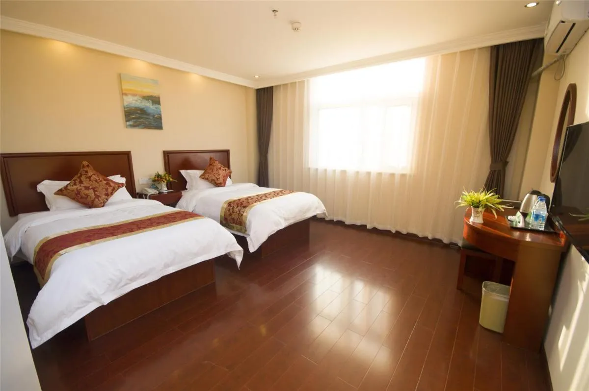 Image 1 of GreenTree Inn Zhuhai Mingzhu Station Express Hotel