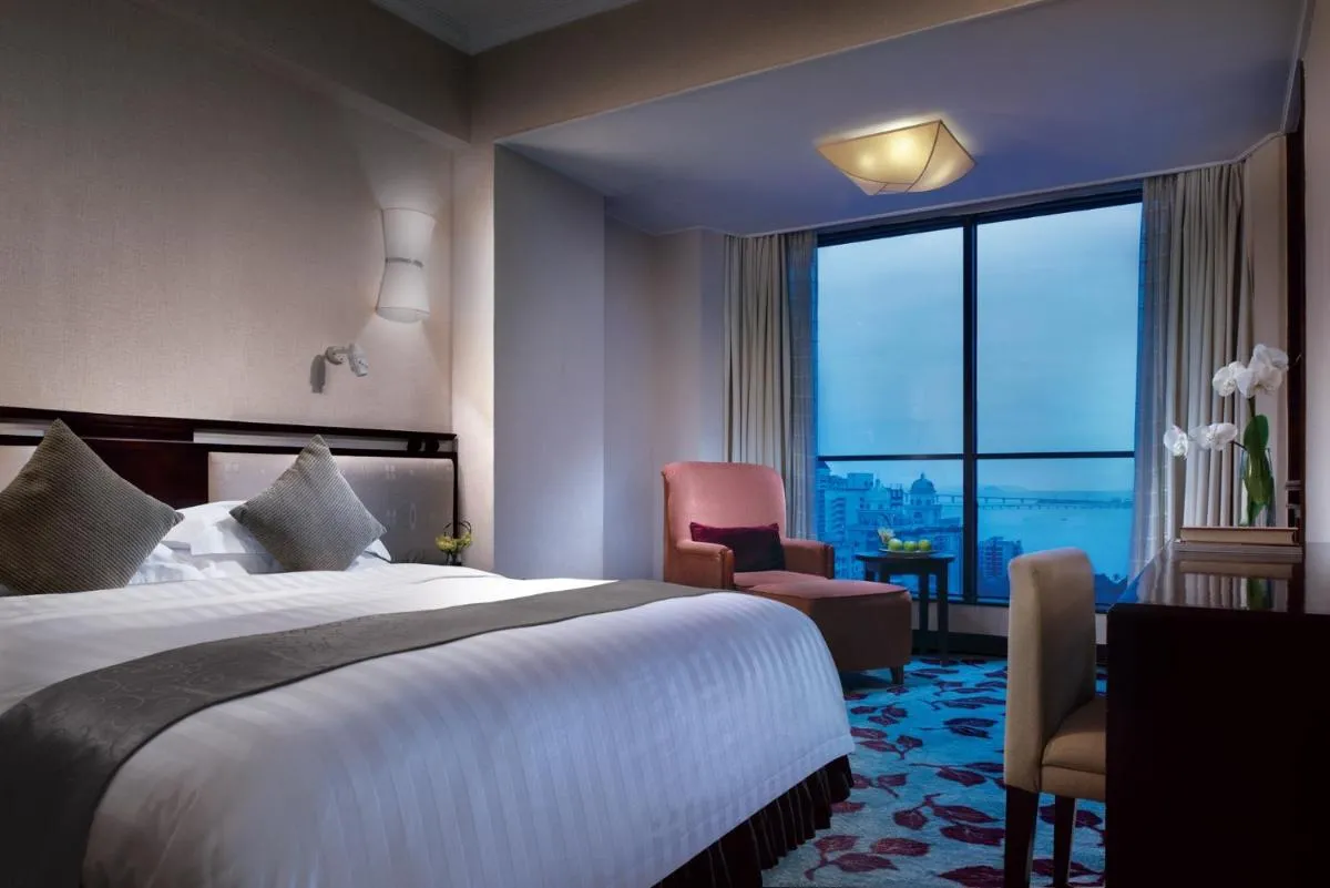 Image 2 of Guangdong Hotel (Zhuhai)
