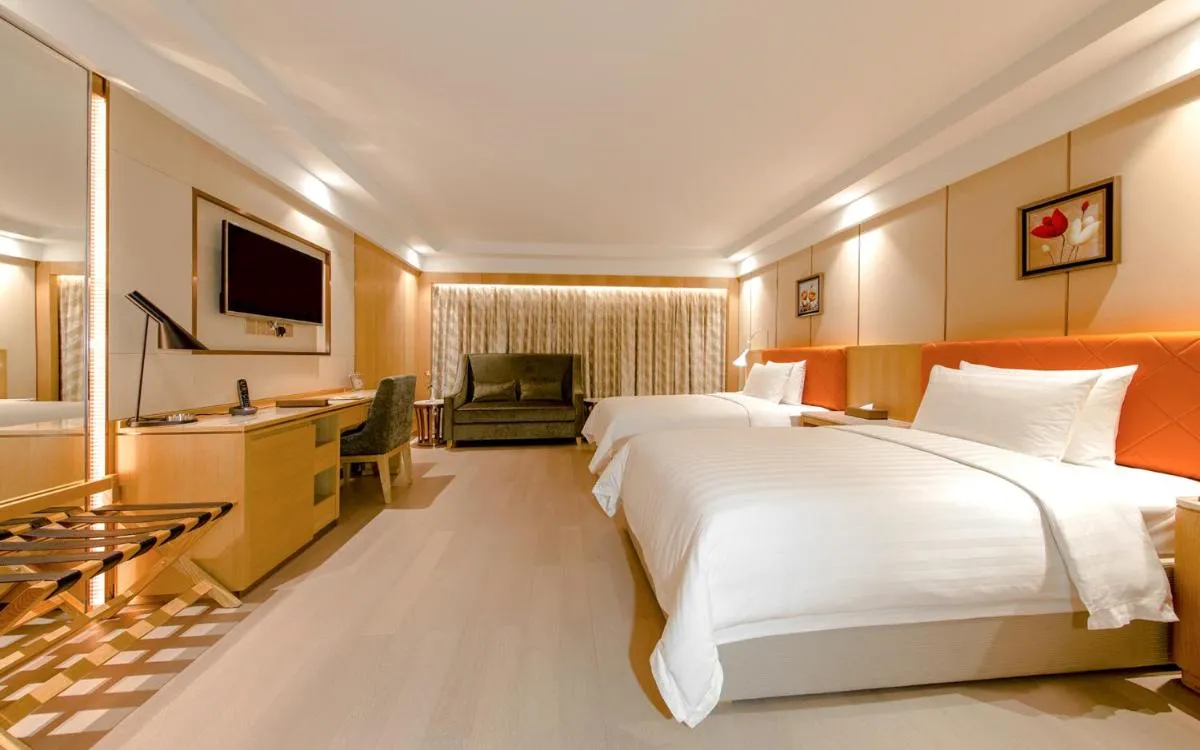 Image 1 of Royal Dragon Hotel