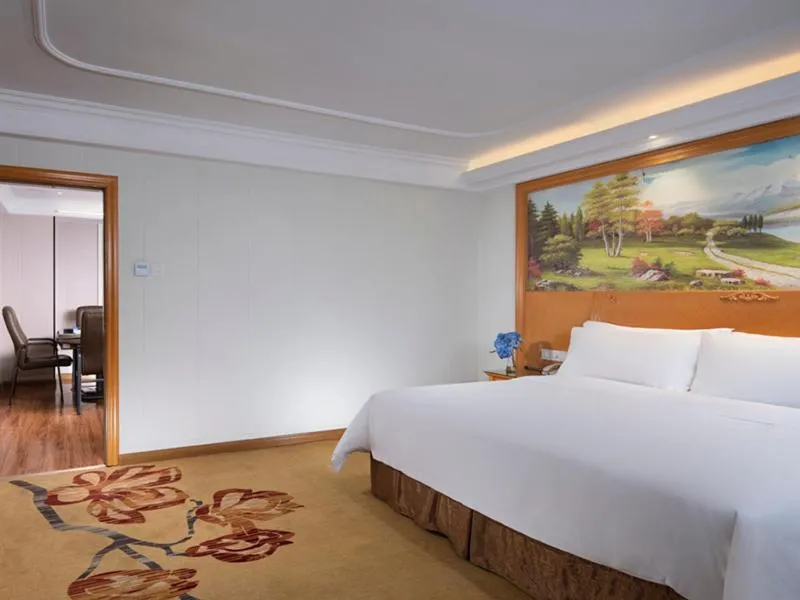 Image 3 of Vienna International Hotel Zhuhai Golden Phoenix