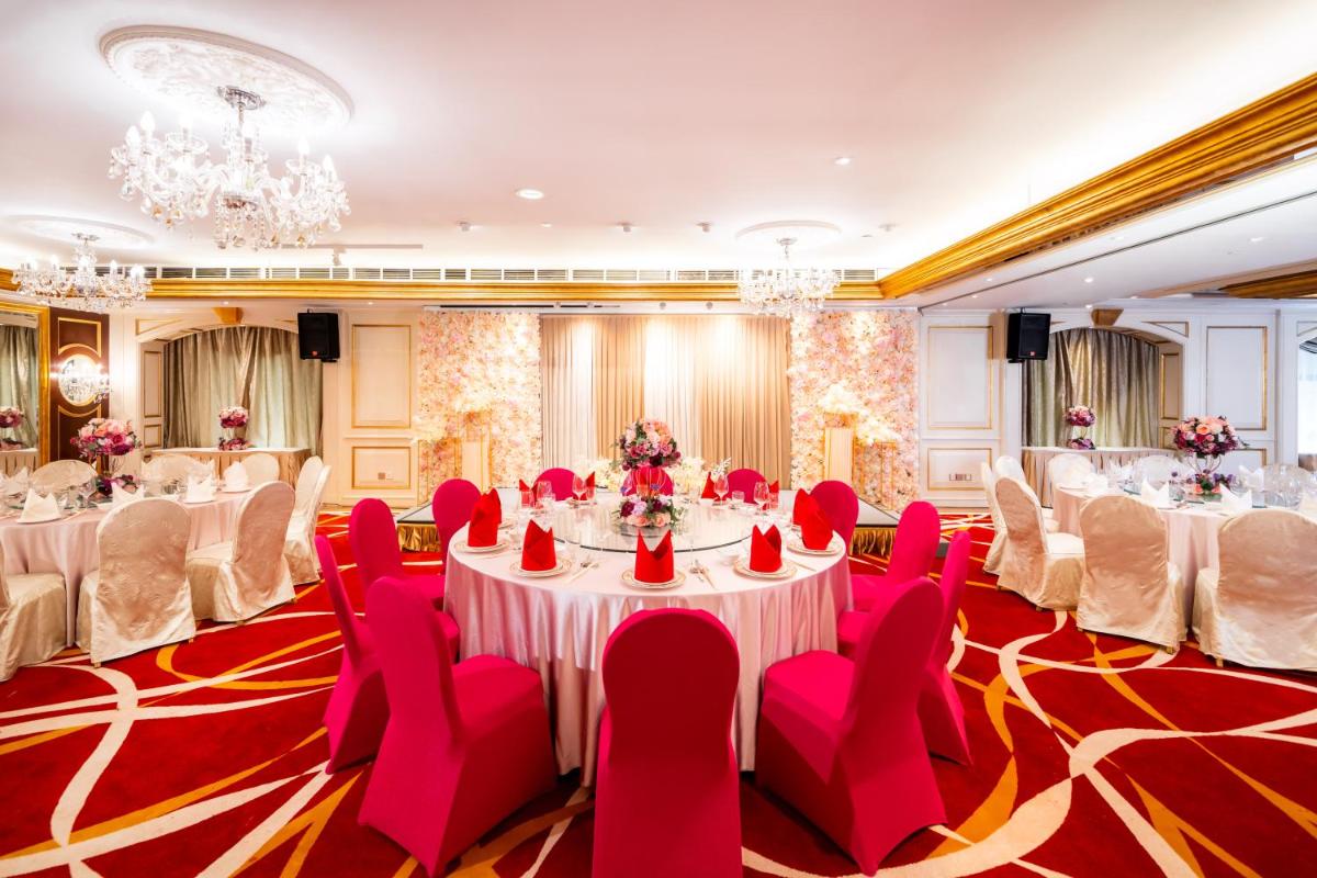 Image 6 of Grand Emperor Hotel